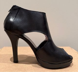 Zapatos peep-toe ‘Sisley’
