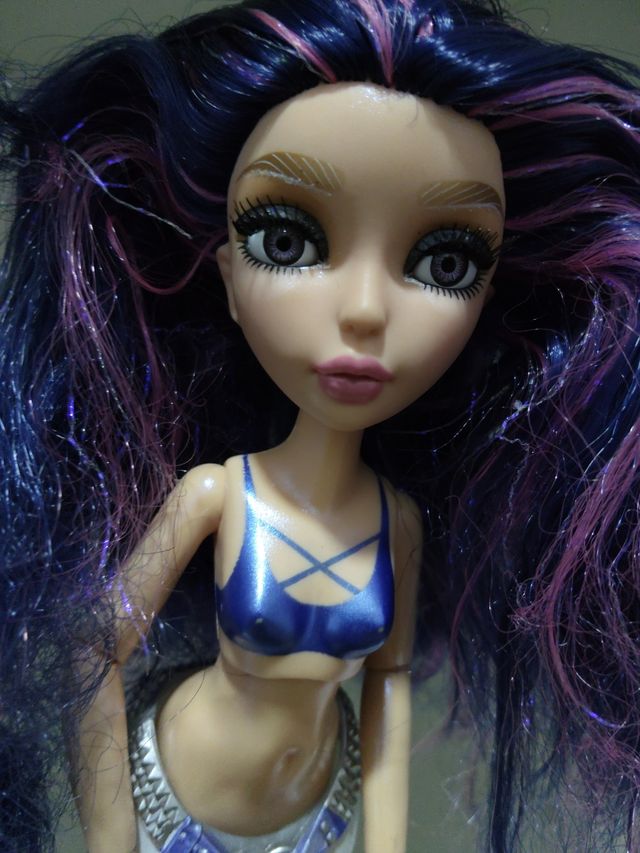 Muñeca Sirena Pelo Morado y Azul