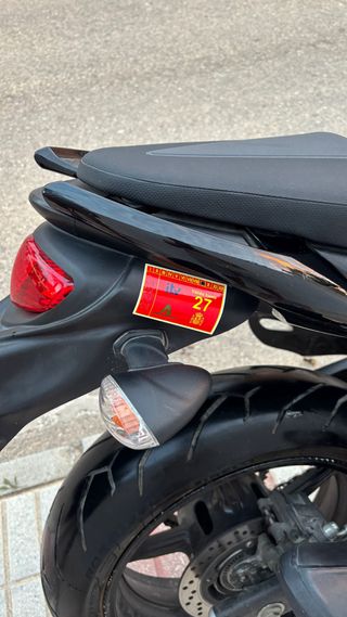 Suzuki Gladius 650 2015 Negra