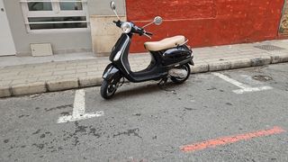 Vespa 50cc Negra
27.000klm
