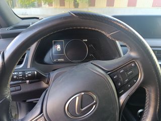Lexus UX 2019
