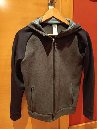 Chaqueta niño gris y negra 14/15 años
