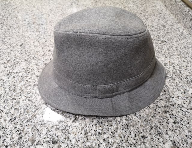 Sombrero de mujer Zara talla M