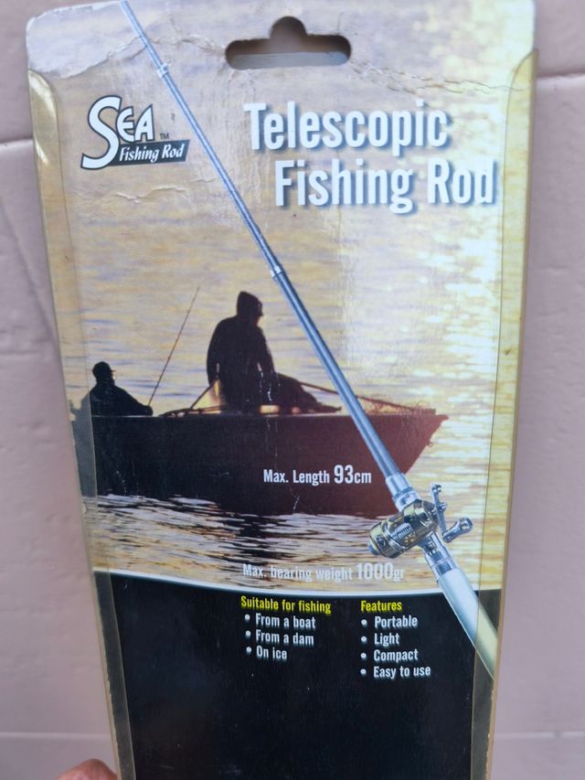 Caña de pescar telescópica dorada