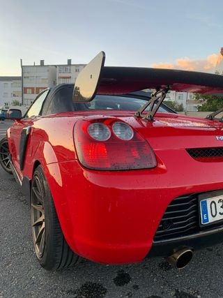 Toyota MR2 2002