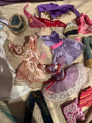 Lote Ropa Muñecas Bratz Barbie