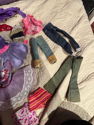 Lote Ropa Muñecas Bratz Barbie