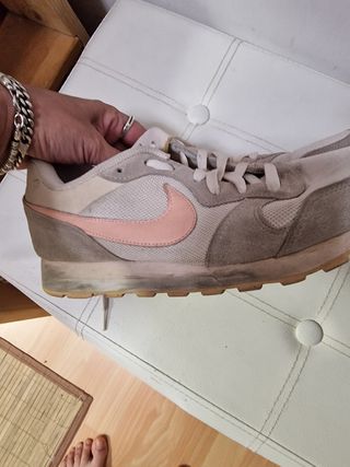 Zapatillas Nike Blancas y Rosas