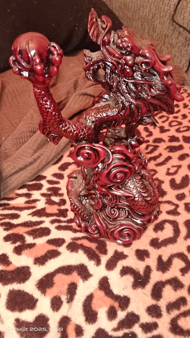 Dragón chino y 2 perros de Fu