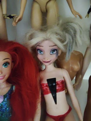 Lote de muñecas variadas