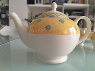 Juego de café de porcelana con diseño