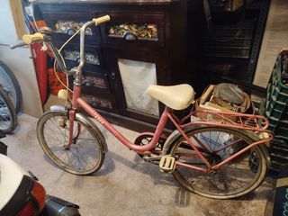 Bicicleta BH rosa antigua