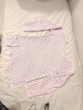 Jersey crochet rosa hecho a mano
