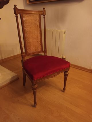 6 Sillas de madera con asiento de terciopelo