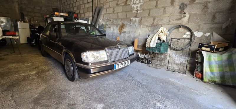 Mercedes-Benz Clase E 1989 - foto 1