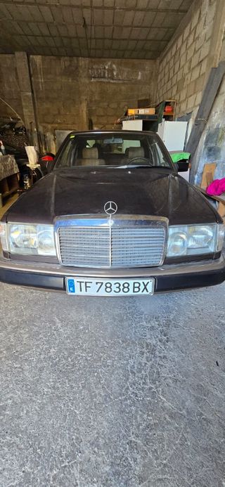 Mercedes-Benz Clase E 1989