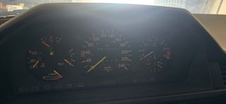 Mercedes-Benz Clase E 1989