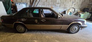 Mercedes-Benz Clase E 1989
