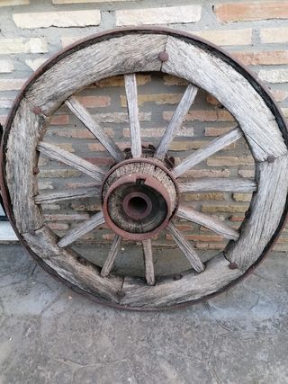 Rueda de Carro Antigua Labranza