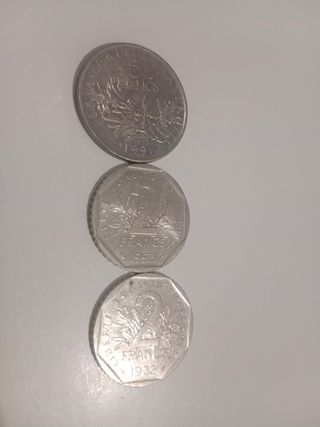 Monedas Francesas 5, 2 y 2 Francos