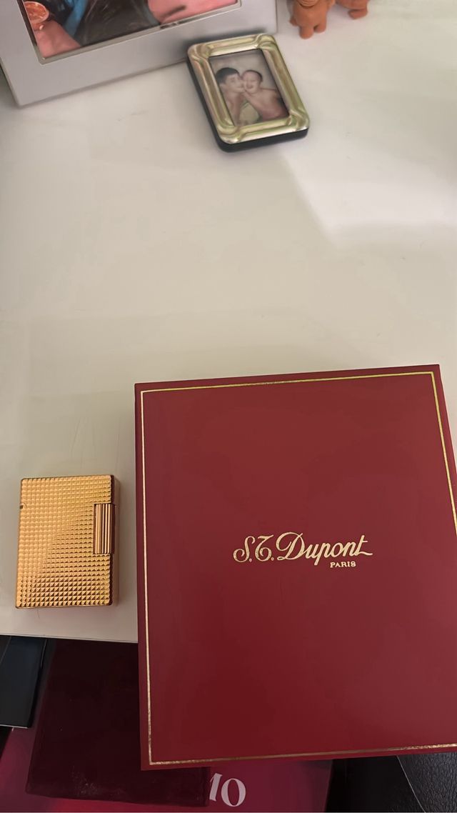 Mechero Dupont chapado en oro