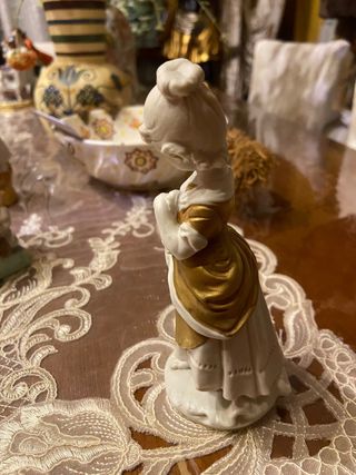 Bambina Merli statuetta