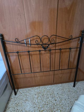 Cabecero de forja negro