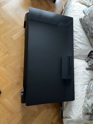 Tavolo orientale in teak verniciato in nero. 