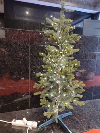 Árbol de Navidad Ikea con Luces