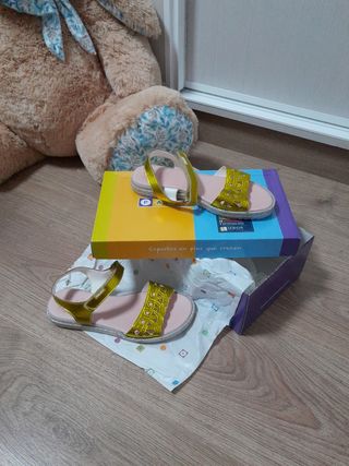 Sandalias Pablosky Niña Talla 34 Doradas