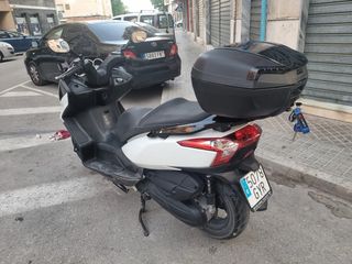 Kymco Super Dink 125cc – Año 2010 – 34.000 km.