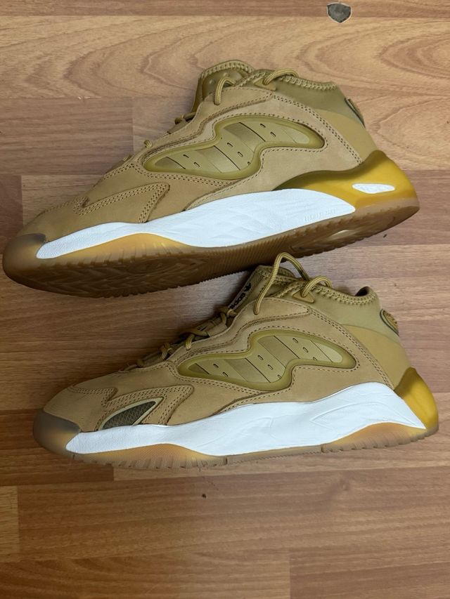 Zapatillas Adidas Talla 42 Marrón Claro