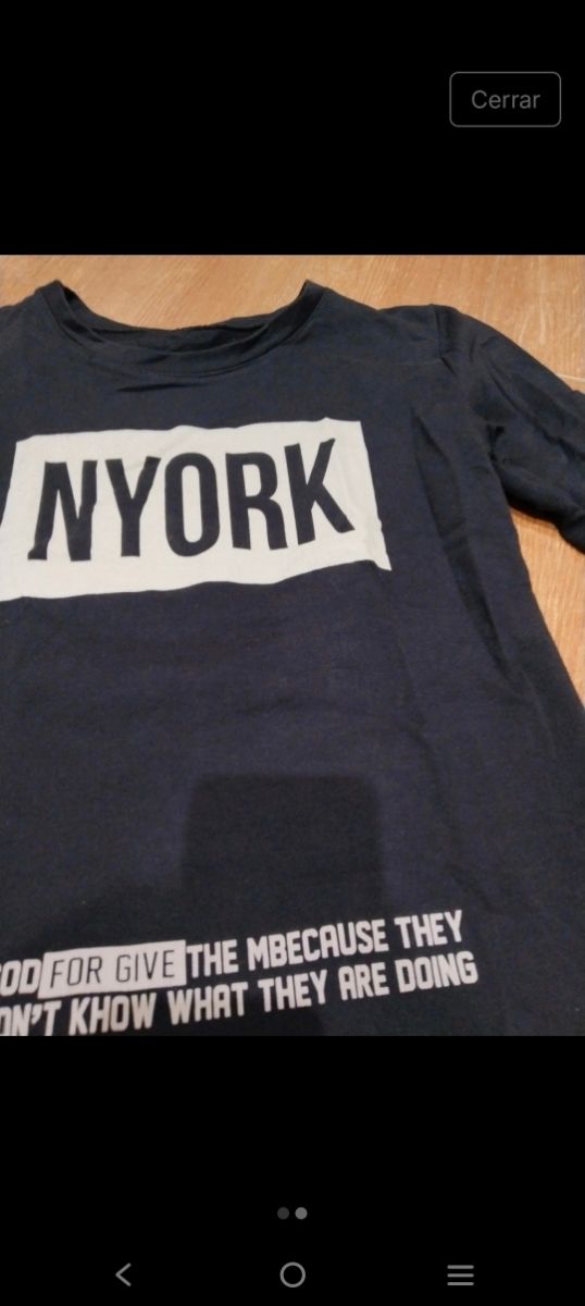 Vestido negro con rayas blancas