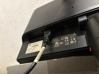 Monitor HP 17”- Pantalla negra