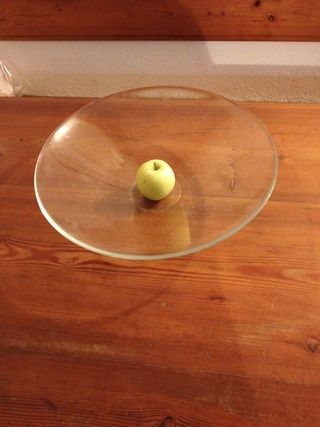 Fruttiera in vetro trasparente e verde