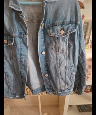 Cazadora vaquera Pull&Bear azul mujer