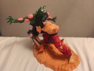 Figura Dragon Ball Z Goku vs Piccolo