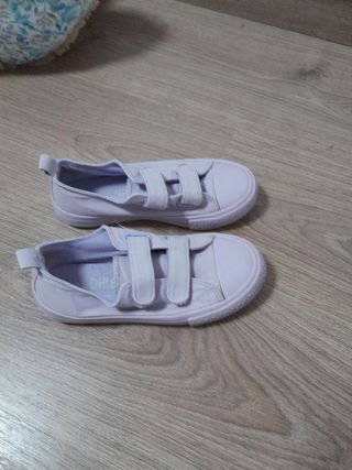 Zapatillas niña moradas velcro talla 32