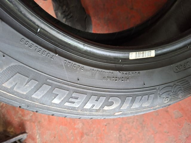 Neumáticos 205/60/16 Michelín