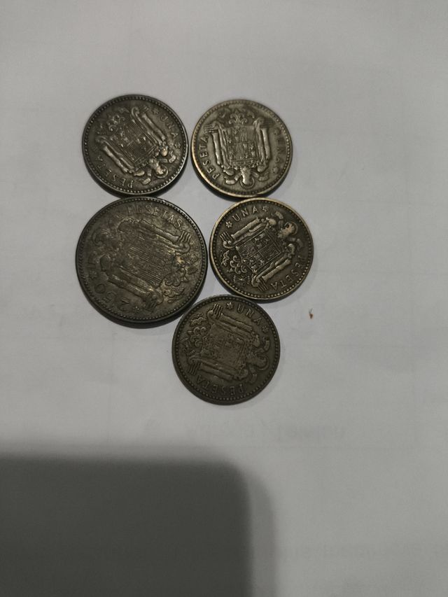 Lote 5 monedas Franco Caudillo de España