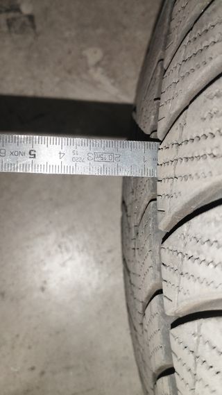 Neumaticos invierno 225/60/18 104V