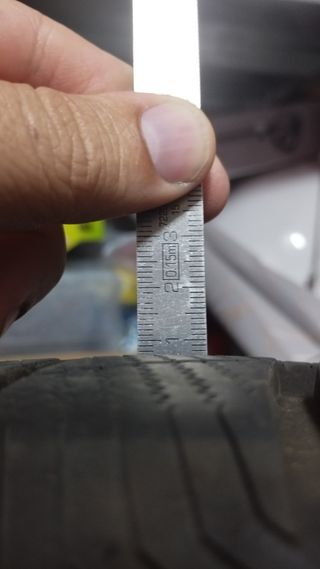 Neumaticos invierno 225/60/18 104V