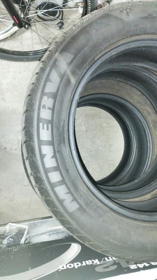 Neumaticos invierno 225/60/18 104V