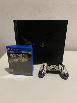 PS4 Pro + Resident Evil VII + Mando CCS