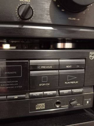 Equipo de música Philips FA630 CD614 EQ670