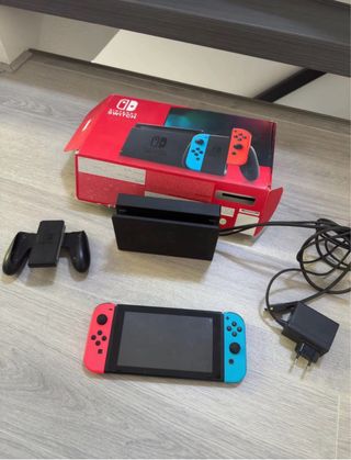 Consola nintendo Switch Azul y Rojo