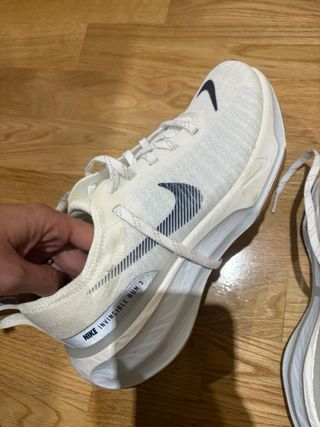 Nike Invincible Run 3 Gris/Blanco Talla 