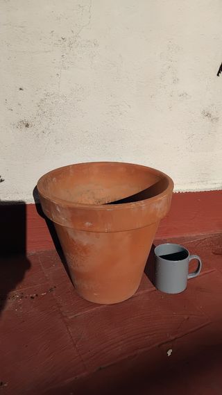 Maceta de barro terracota