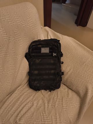 Mochila Militar Negra con estampado verde de 45L