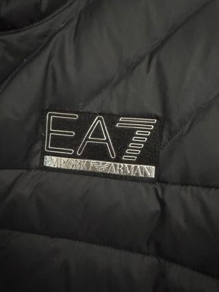 Chaqueta plumífero EA7 Talla M Negra